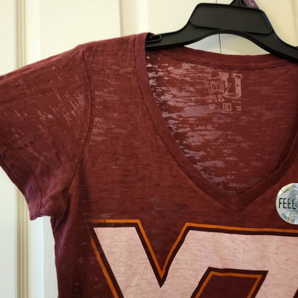 Virginia Tech V-Neck T-Shirt XL Maroon Womens My U Vintage Soft NWT - Picture 4 of 9